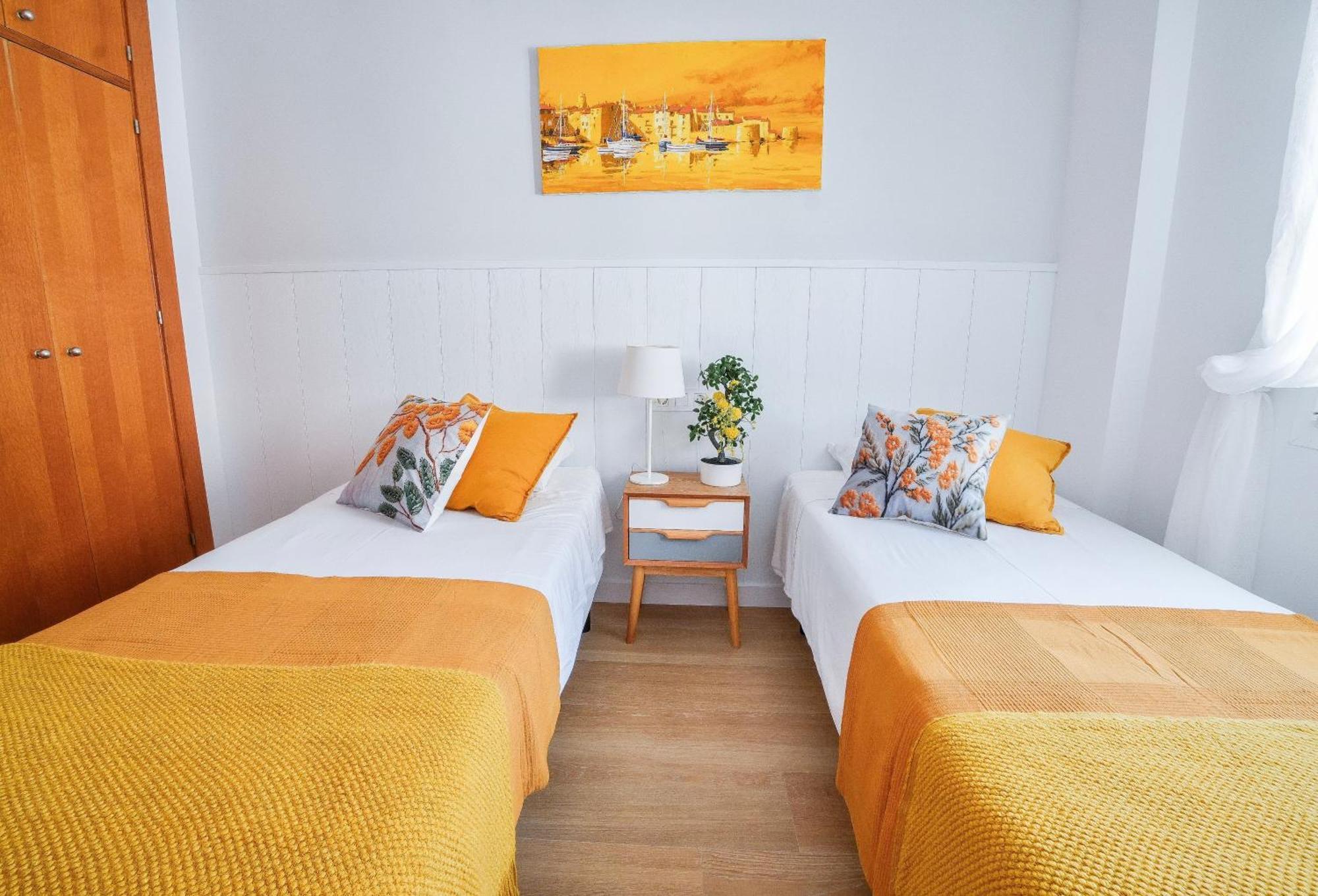 Precioso Y Exclusivo En 1º Linea De Playa Con Parking * Almunecar
